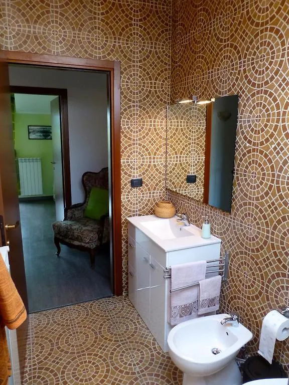 Rutilia22 Bed & Breakfast Milan 0*,  Italy