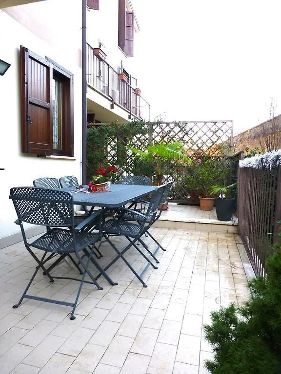 Rutilia22 Bed & Breakfast Milan Italy