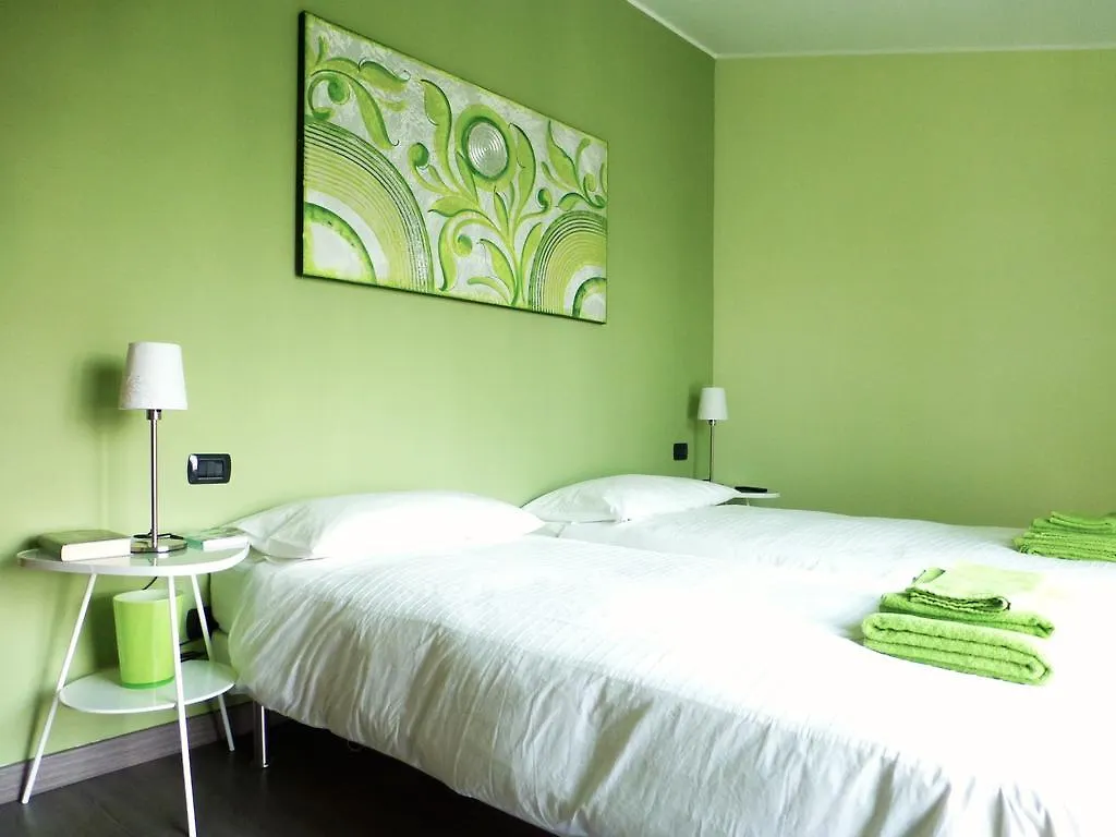 Rutilia22 Bed & Breakfast Milan 0*,  Italy