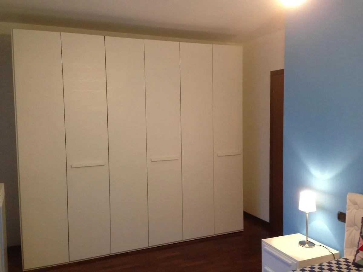 Rutilia22 Bed & Breakfast Milan 0*,  Italy